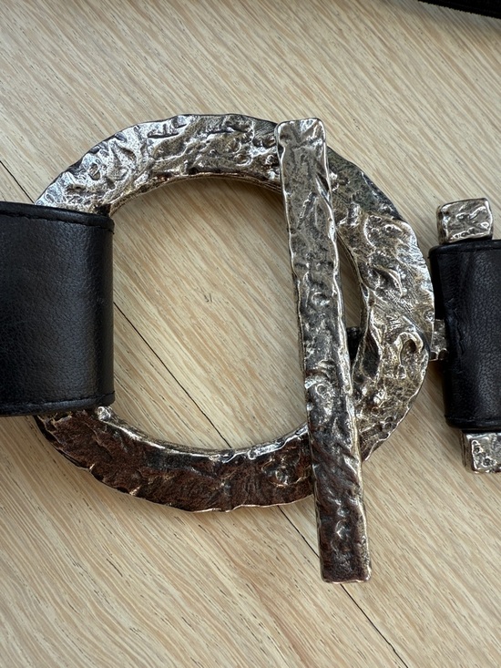 Suzi Roher Leather Belt with Hammered Metal Buckle